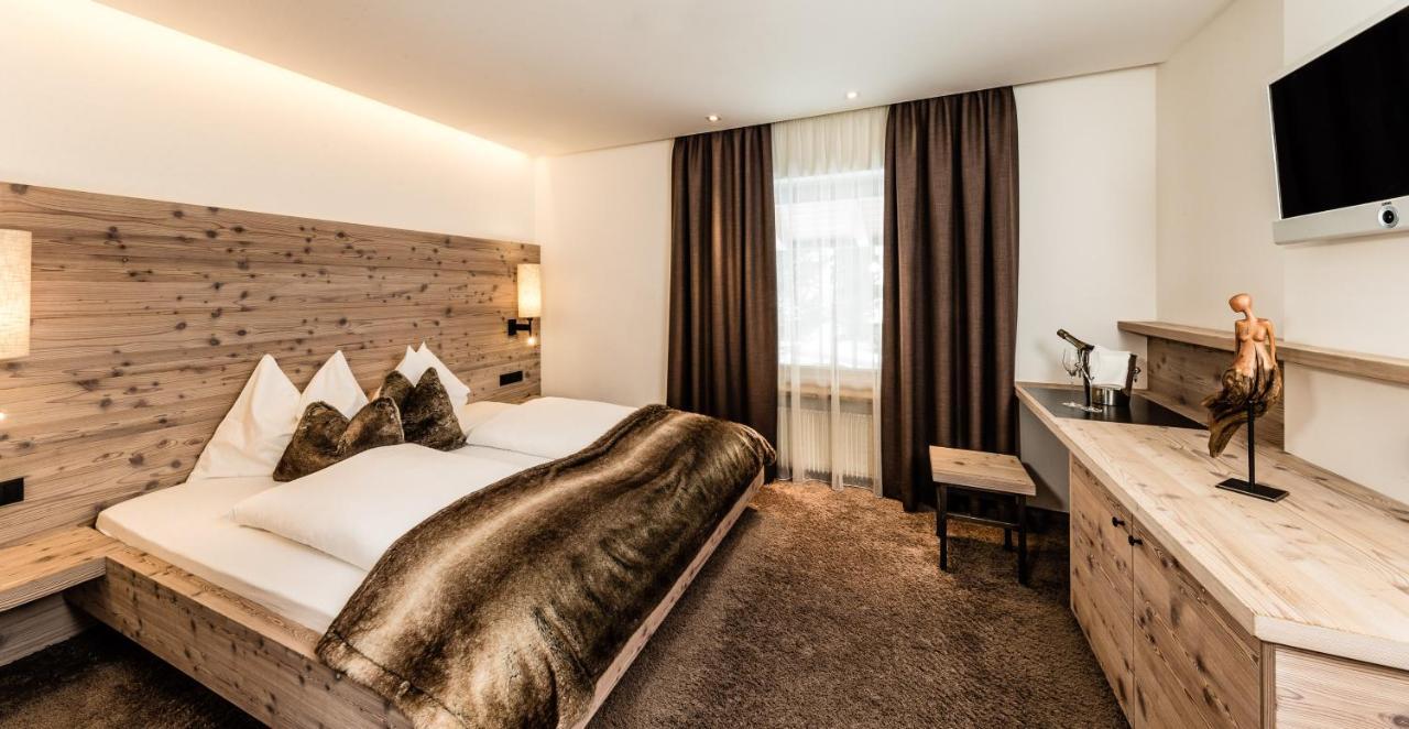Arthotel Anterleghes - Gardenahotels Selva di Val Gardena Exterior foto
